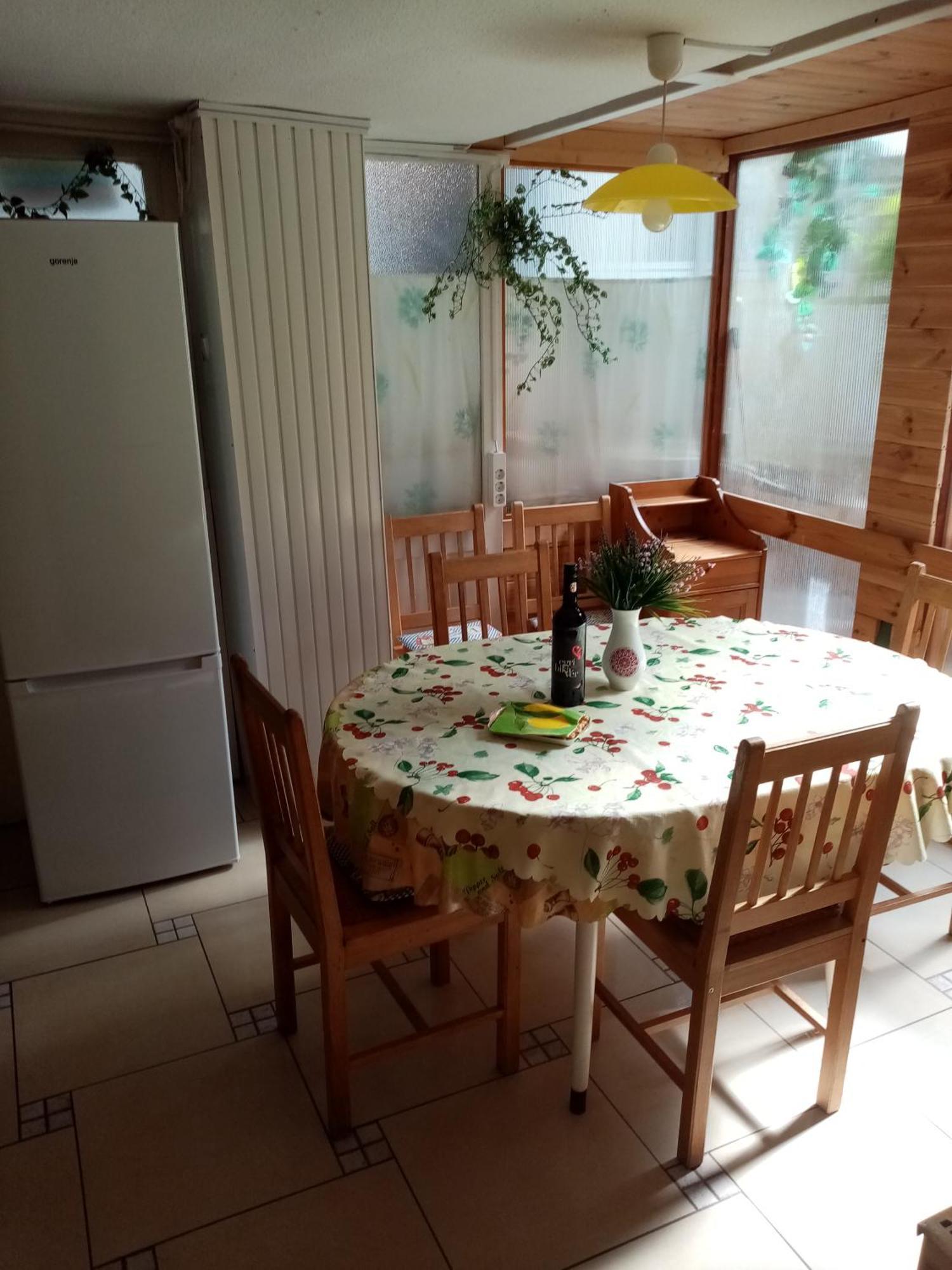 Csaladi Vendeghaz Lägenhet Eger Exteriör bild